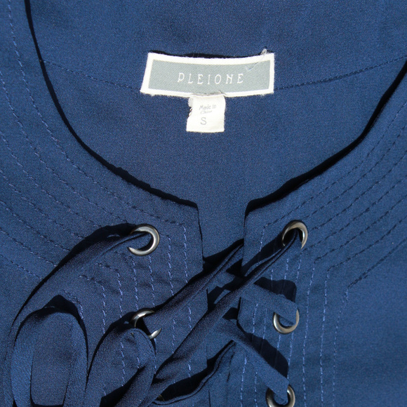 Pleione Lightweight Lace Up Sleeveless Top, Navy S - Picture 6 of 6